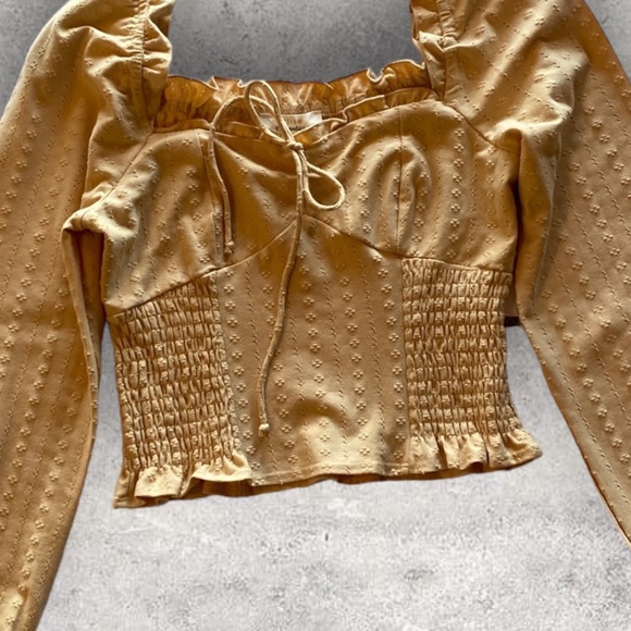 Urban Romantic Yellow Long Sleeve Ruffled Peasant Top Blouse. Great Condition. - Picture 3 of 9